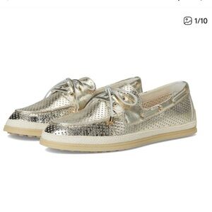 Dolce Vita Doris perforated leather boat shoe